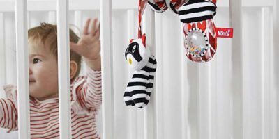 Zabawki sensoryczne – przedmioty, które można udostępnić dzieciom na każdym etapie ich rozwoju